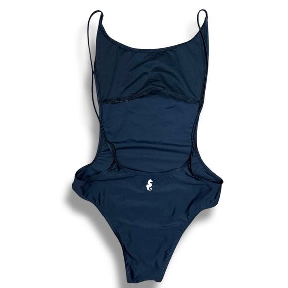 Elegant Black Women's Bikini - Picture 4 of 12